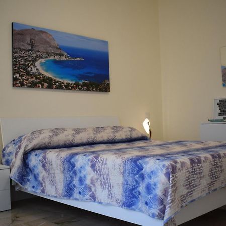 Apartament La Casa Di Gus Palermo Zewnętrze zdjęcie
